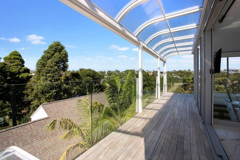 Photo of property in 35a Seaview Avenue, Northcote, Auckland, 0627