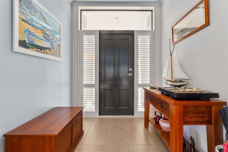 Photo of property in 10 Woodstock Place, Stoke, Nelson, 7011