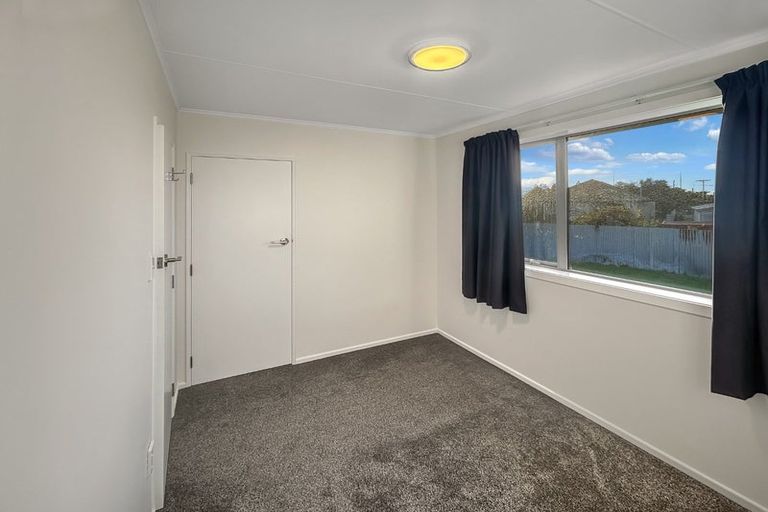Photo of property in 12 Argyle Street, Kew, Invercargill, 9812