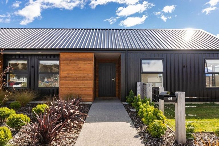 Photo of property in 46 Marbleleaf Lane, Albert Town, Wanaka, 9305