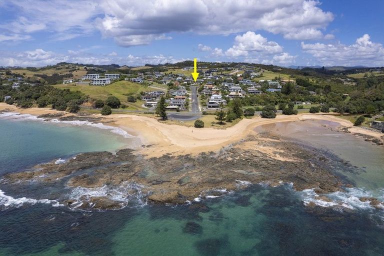 Photo of property in 46 Stratford Drive, Cable Bay, 0420