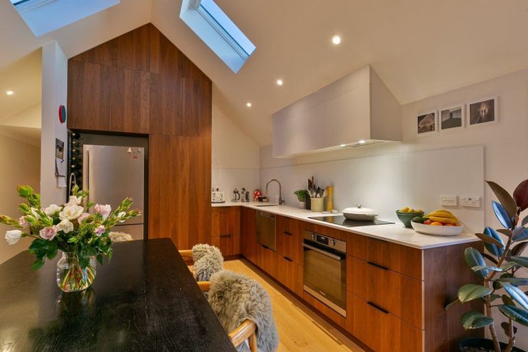 Photo of property in 15 Milton Street, Berhampore, Wellington, 6023