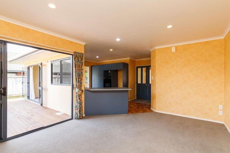 Photo of property in 94 Summerhill Drive, Fitzherbert, Palmerston North, 4410