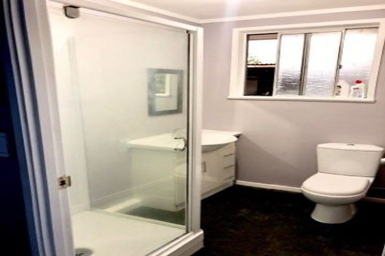 Photo of property in 1/81 Seabrook Avenue, New Lynn, Auckland, 0600