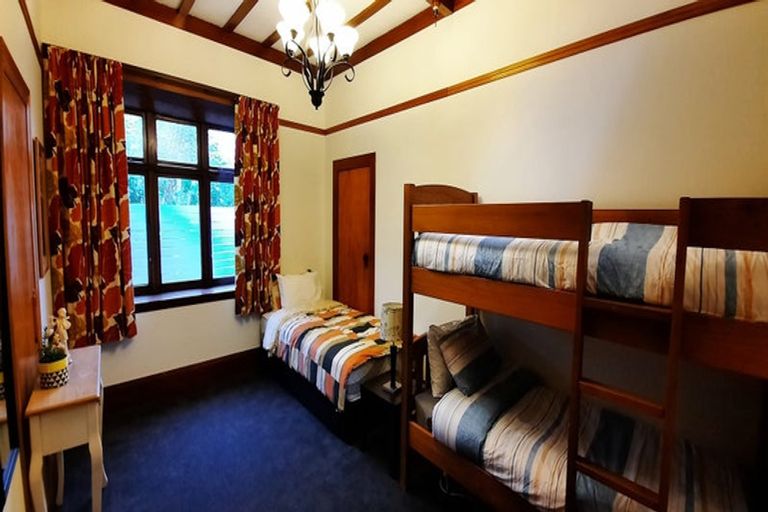 Photo of property in 361 Karori Road, Karori, Wellington, 6012