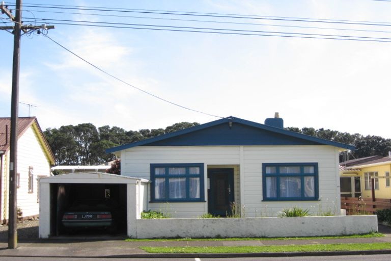 Photo of property in 40 Hine Street, New Plymouth, 4310