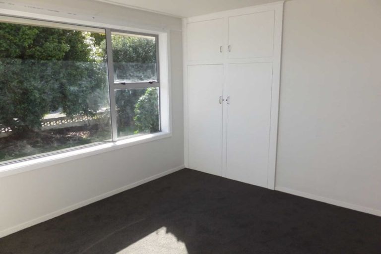 Photo of property in 2 Carbine Place, Sockburn, Christchurch, 8042