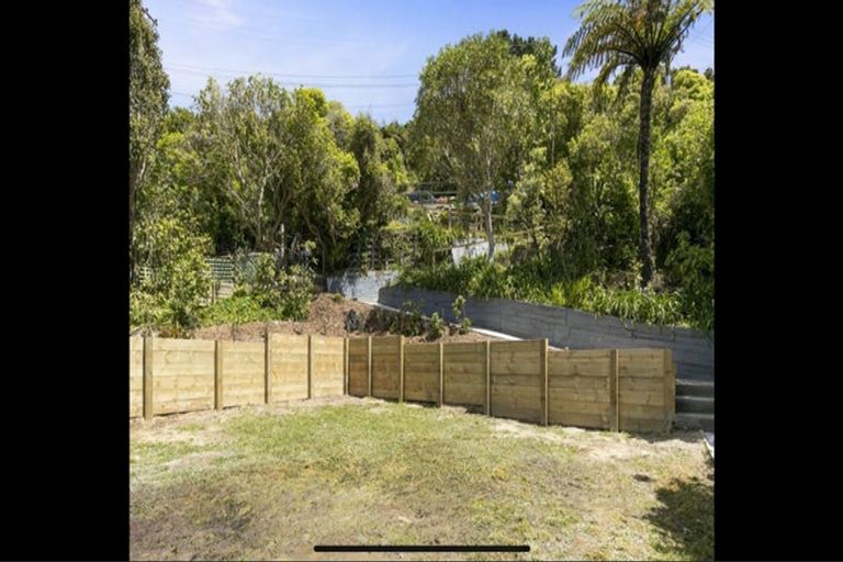 Photo of property in 138 Miromiro Road, Normandale, Lower Hutt, 5010