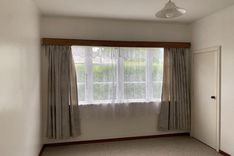 Photo of property in 32 Riley Crescent, Woolston, Christchurch, 8023