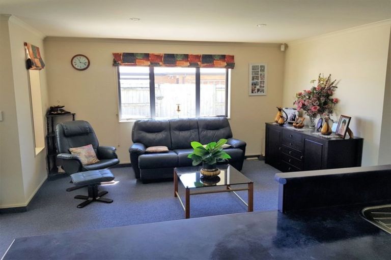 Photo of property in 17a Ruahine Street, Dannevirke, 4930