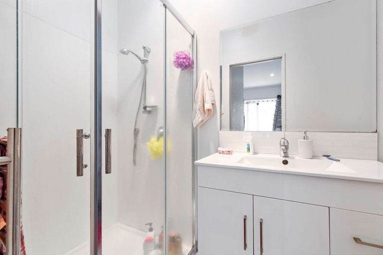 Photo of property in 24c/132 Stancombe Road, Flat Bush, Auckland, 2016