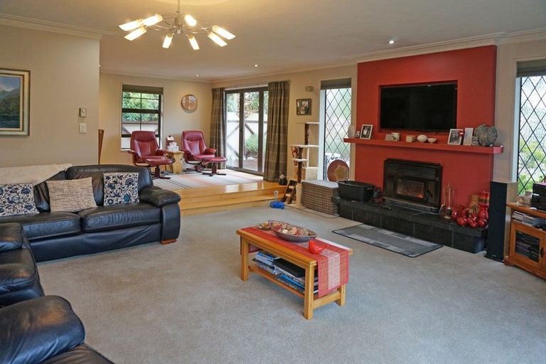 Photo of property in 16 Orkney Street, Waikiwi, Invercargill, 9810