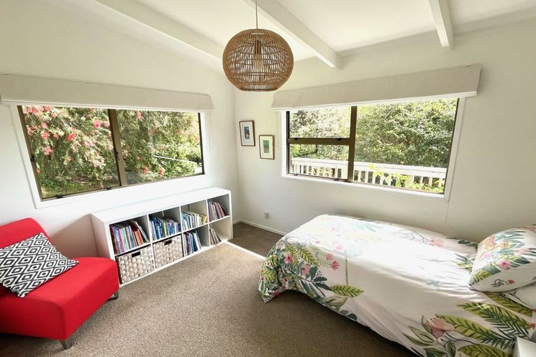Photo of property in 54 Gledstane Road, Stanmore Bay, Whangaparaoa, 0932