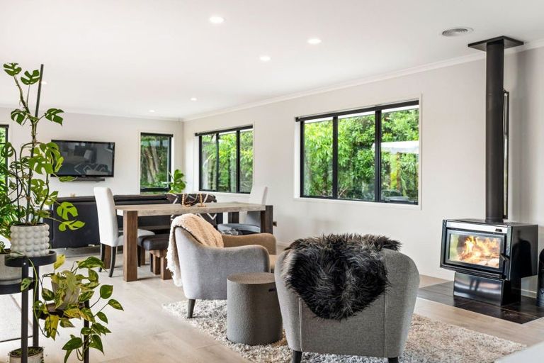 Photo of property in 33 Tesoro Way, Parahaki, Whangarei, 0112