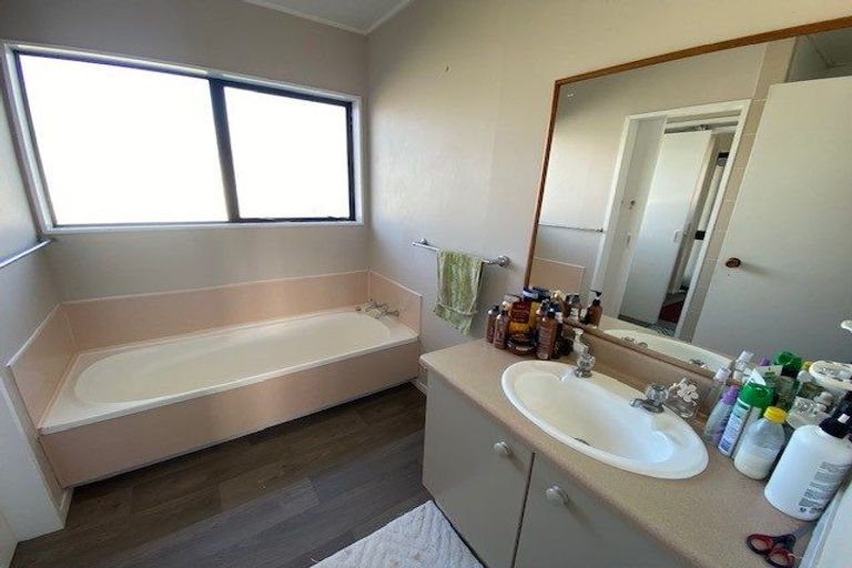 Photo of property in 51 Crawshaw Drive, Nawton, Hamilton, 3200