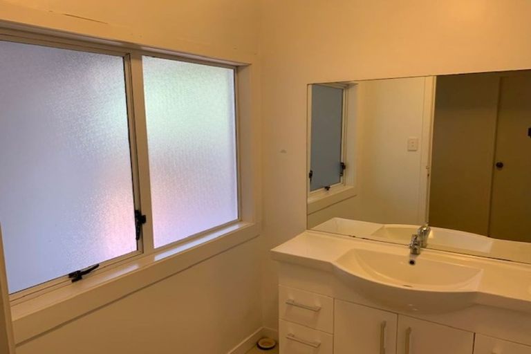 Photo of property in 139 Bucklands Beach Road, Bucklands Beach, Auckland, 2012