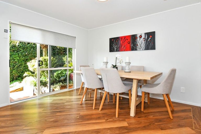 Photo of property in 12 Ilex Place, Totara Heights, Auckland, 2105