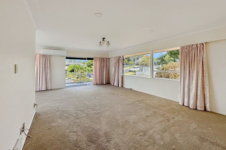 Photo of property in 58 Knightsbridge Drive, Forrest Hill, Auckland, 0620