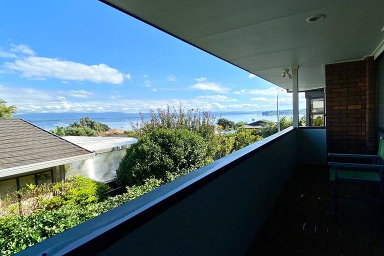 Photo of property in 1 Ruamoana Place, Omokoroa, 3114