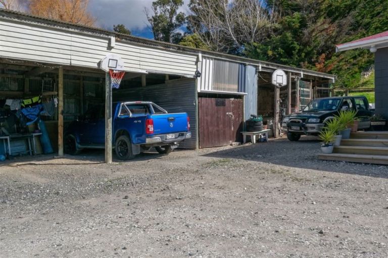 Photo of property in 7354 State Highway 1, Ward, Seddon, 7285