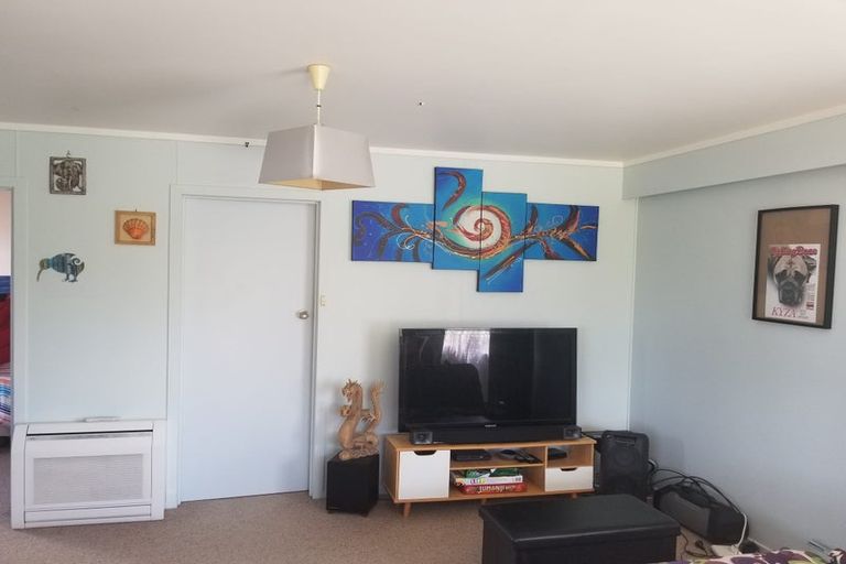 Photo of property in 2 Okahukura Road, Tapora, Wellsford, 0977