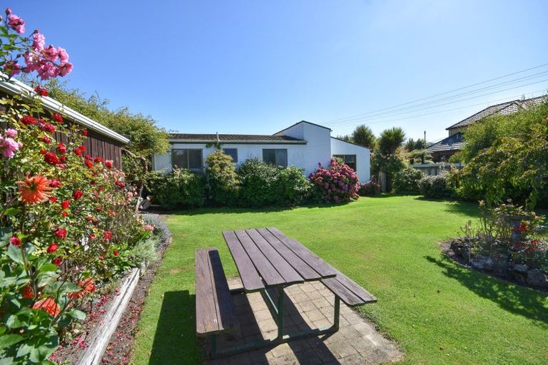 Photo of property in 15 Beaumaris Street, Outram, 9019