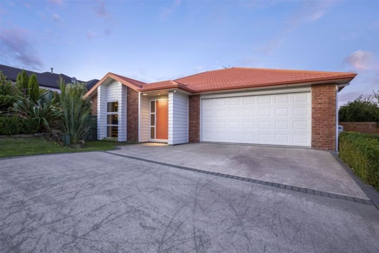 Photo of property in 33 Nelson Avenue, Aotea, Porirua, 5024