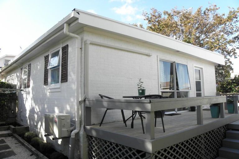 Photo of property in 1/4 Sydney Street, Hauraki, Auckland, 0622