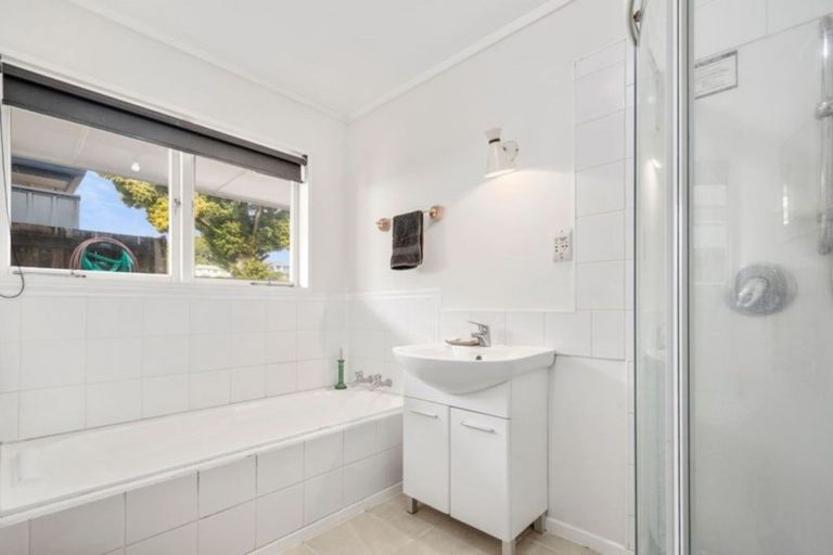 Photo of property in 287 Welcome Bay Road, Welcome Bay, Tauranga, 3112