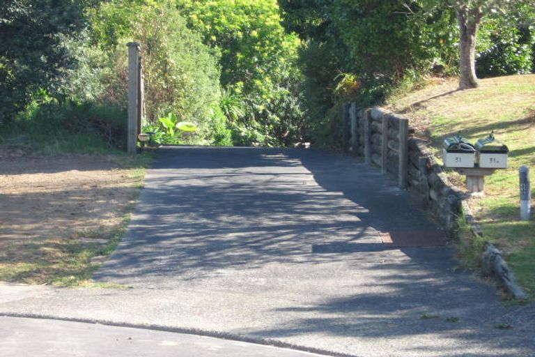 Photo of property in 31 Greendale Spur, Glenfield, Auckland, 0629