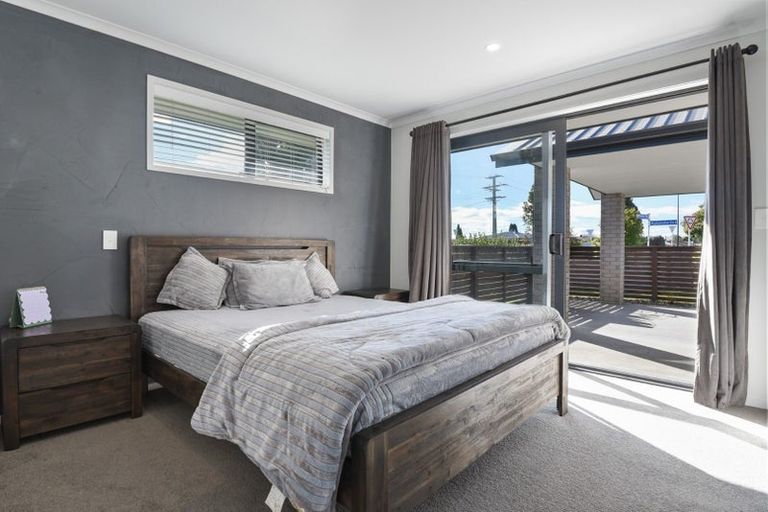 Photo of property in 1 Kohekohe Drive, Owhata, Rotorua, 3010