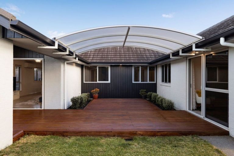 Photo of property in 5 Kapua Crescent, Rototuna North, Hamilton, 3210