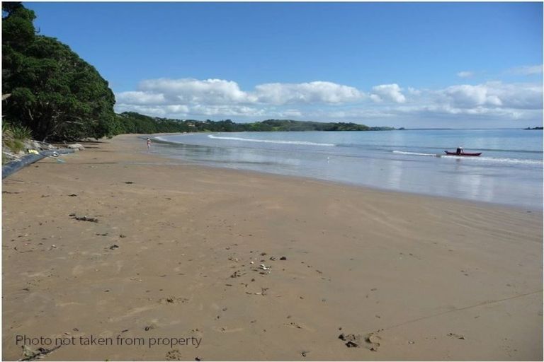 Photo of property in 6 Lori Lane, Coopers Beach, 0420