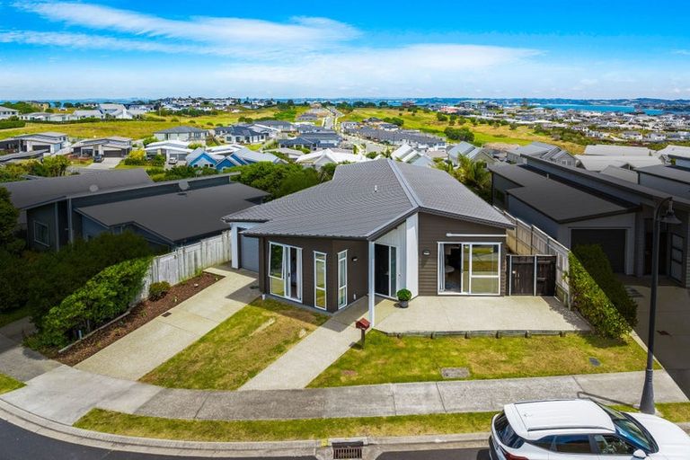 Photo of property in 7 Barcliff Terrace, Gulf Harbour, Whangaparaoa, 0930
