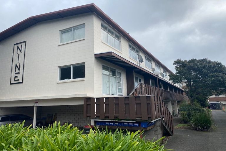Photo of property in 9 Esplanade Road, Mount Eden, Auckland, 1024