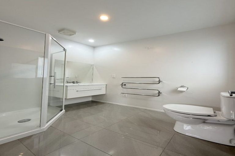 Photo of property in 36a Erlestoke Crescent, Churton Park, Wellington, 6037