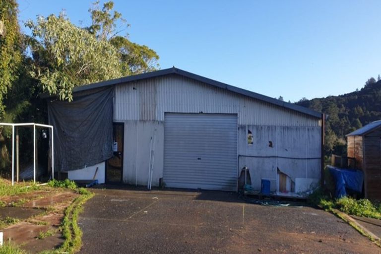 Photo of property in 386 Henderson Valley Road, Henderson Valley, Auckland, 0612