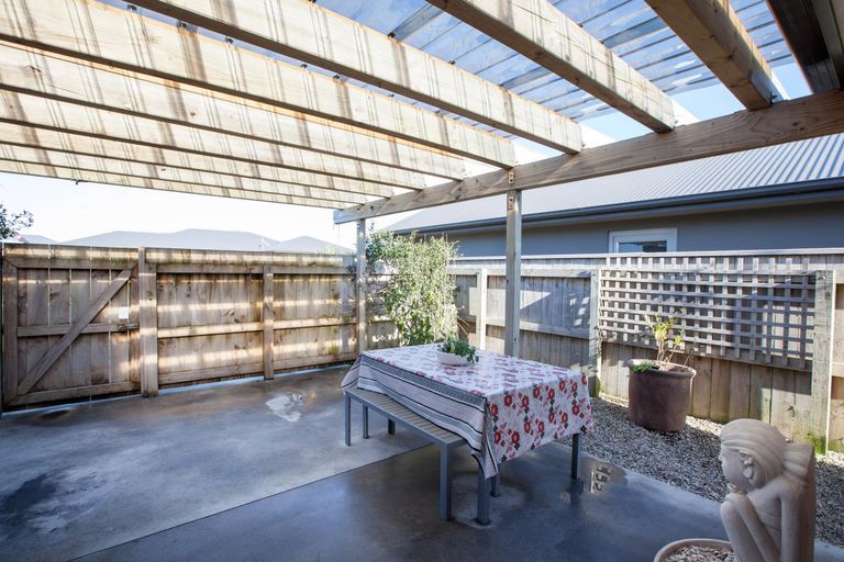 Photo of property in 3 Ta Paora Drive, Bell Block, New Plymouth, 4312