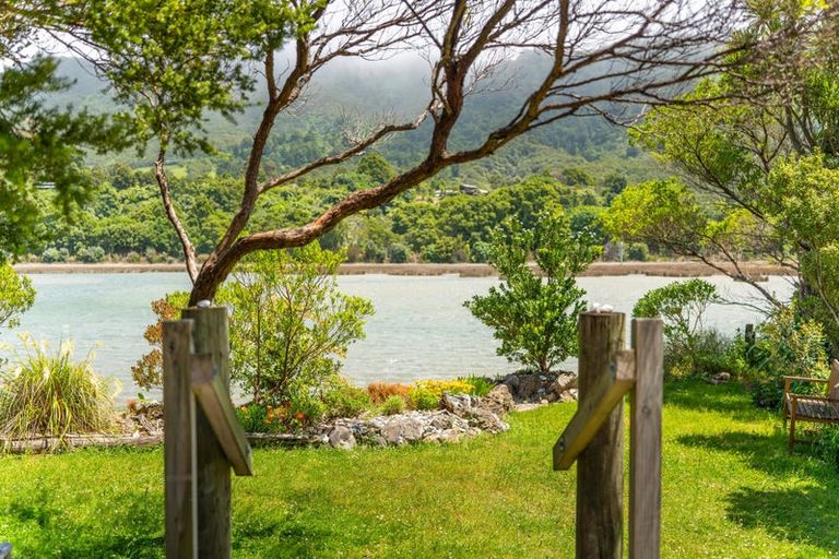 Photo of property in 50 Totara Avenue, Collingwood, 7073