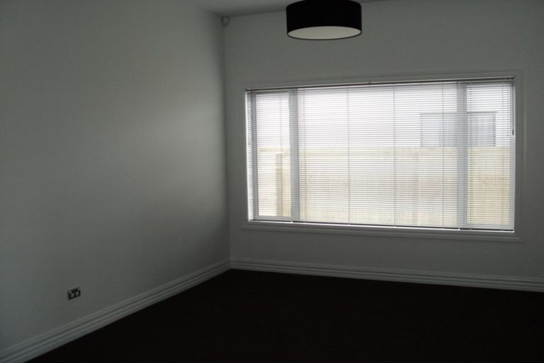 Photo of property in 8a England Street, Phillipstown, Christchurch, 8011