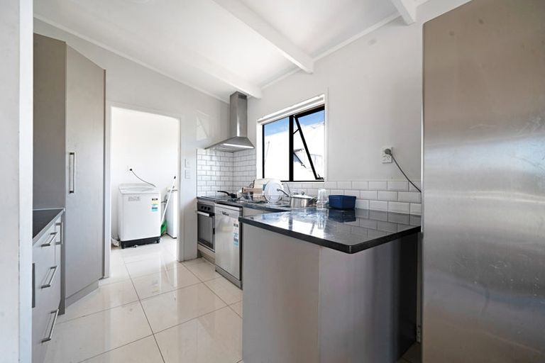 Photo of property in 119 Universal Drive, Henderson, Auckland, 0610