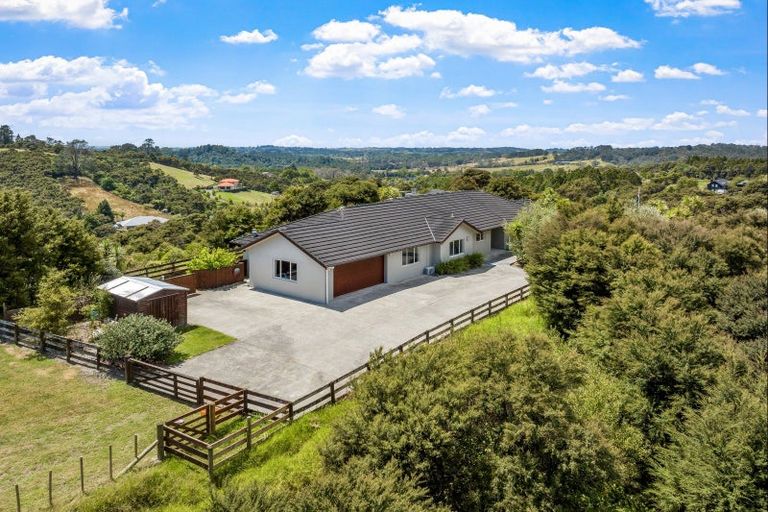 Photo of property in 240 Three Oaks Drive, Dairy Flat, Albany, 0794