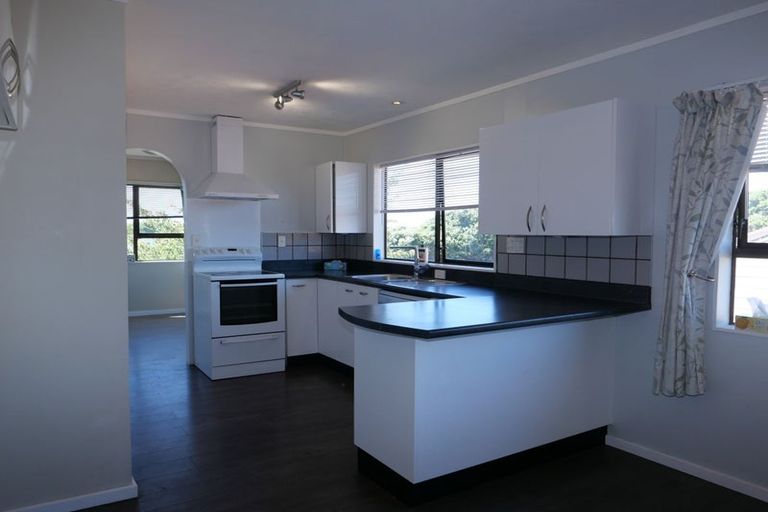 Photo of property in 8 Olive Terrace, Paraparaumu Beach, Paraparaumu, 5032