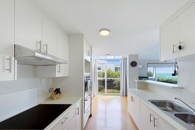 Photo of property in 2/4 Sulby Road, Cashmere, Christchurch, 8022