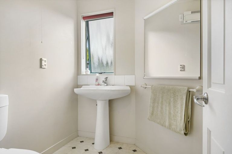 Photo of property in 63 James Cook Drive, Welcome Bay, Tauranga, 3112