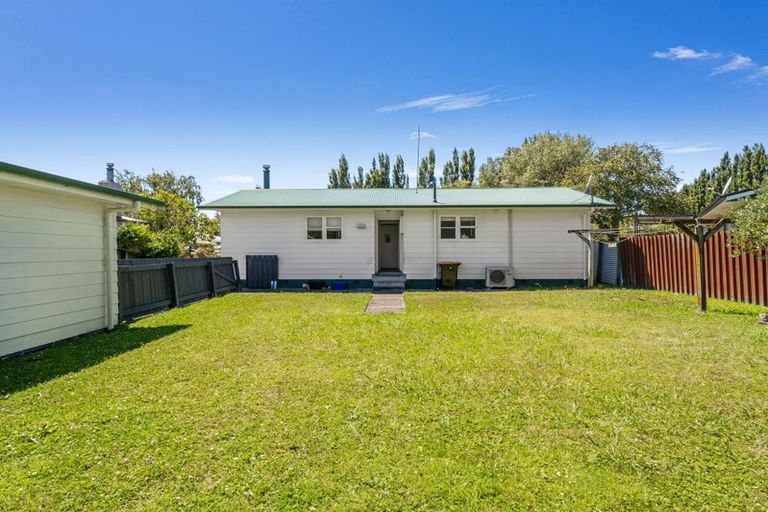 Photo of property in 30 Ruamahanga Crescent, Terrace End, Palmerston North, 4410