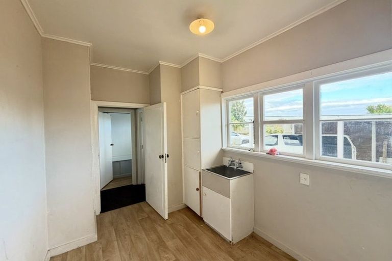 Photo of property in 3 Daniell Street, Bulls, 4818