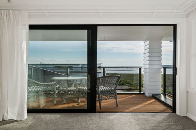 Photo of property in 30 Lakeside Terrace, Omokoroa, 3114