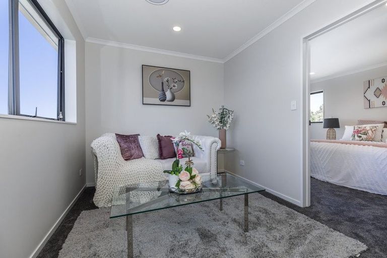 Photo of property in 2a Hughs Way, Flat Bush, Auckland, 2019