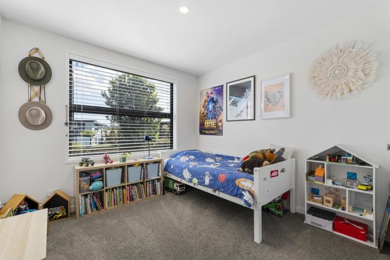 Photo of property in 43 Kotiate Street, Papamoa Beach, Papamoa, 3118